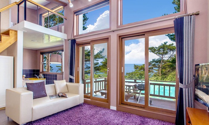 Taean House | Eco-Friendly Comfort at Taean Solmi Label Pension