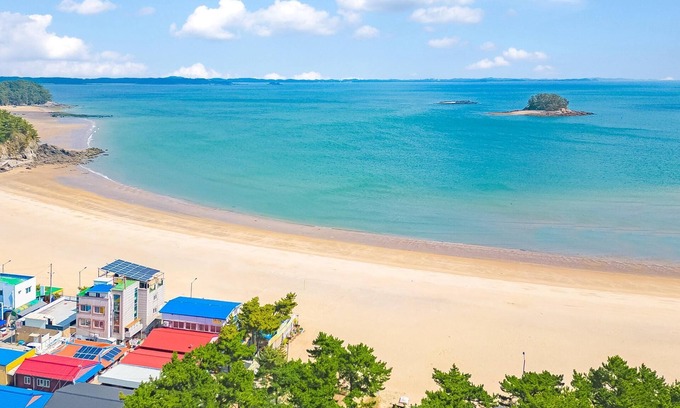 Kujanggul House | Family-Friendly Retreat at Taean Yeonpohaebyenap Pension