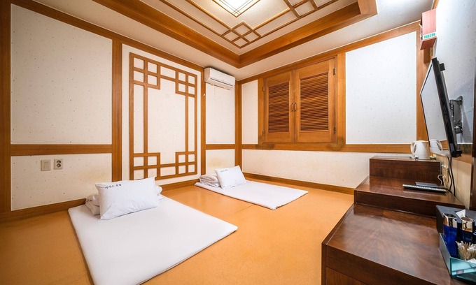 Taebaek Hotel | Eco-Friendly Escape at Taebaek Egis - Family & Breakfast Perks