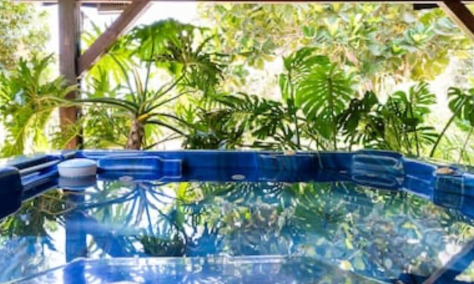 Nurit Villa | Discover Tafat's Haven Lodge: Nature and Privacy Await