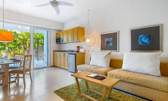 Nuevo Vallarta Hotel | Family-Friendly Stay at Taheima 2110A with Pool Access
