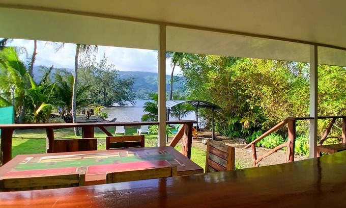 Afaahiti Ski Chalet | TAHITI ITI - Fare Komako Spot