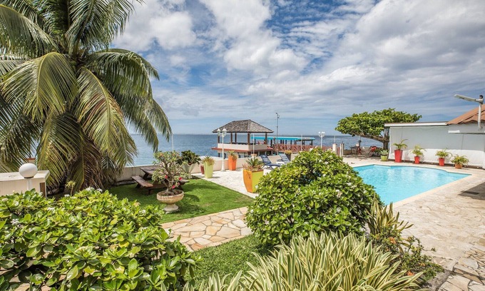 Papara Apartment | Relaxing Retreat at Studio Tiamao Nato in Tahiti