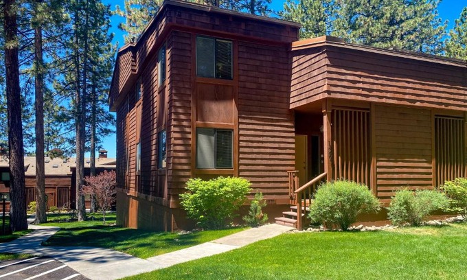 Zephyr Cove Apartment | Beautiful Tahoe Enchantment with Private Beach Access