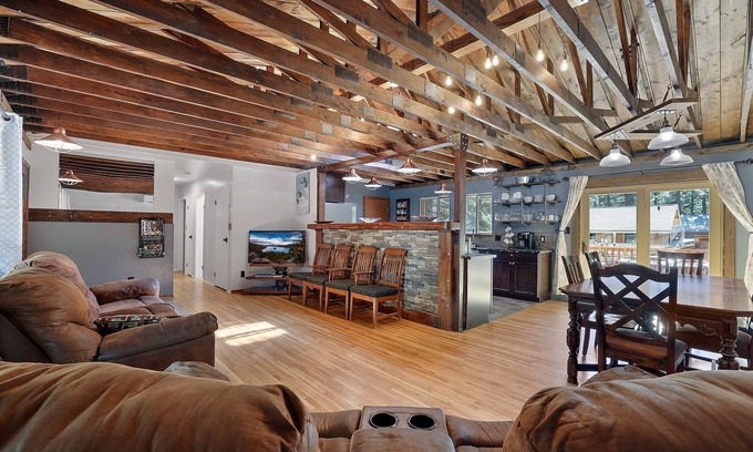 Lower Kingsbury House | Relaxing Tahoe Forest Lodge with Hot Tub & Great Yard