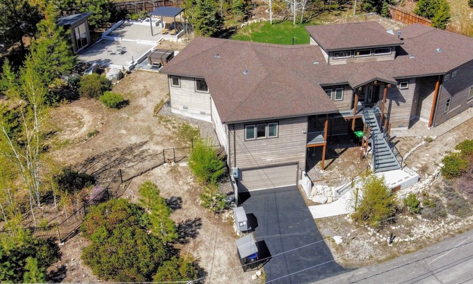 Mountain View Estates House | Family-Friendly Tahoe Luxe Estate with Hot Tub & Pool