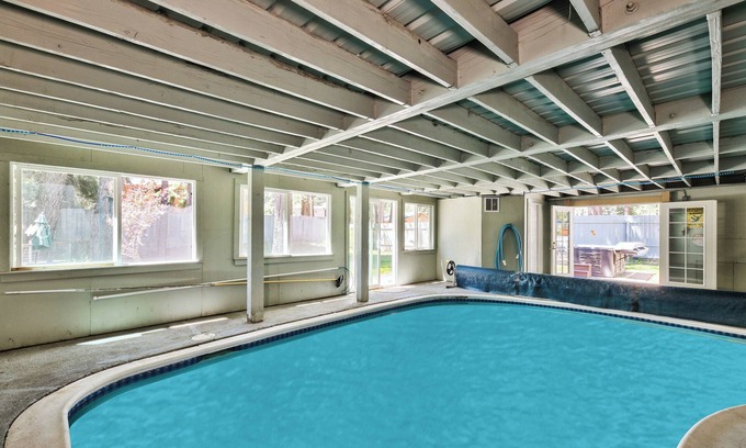 Christmas Valley Cabin | Relaxing Tahoe Retreat with Pool, Hot Tub & River Access
