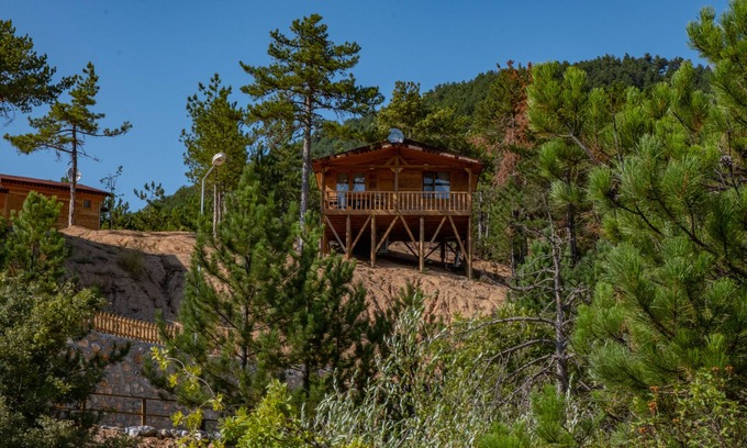 Emet Hotel | Discover Tahtalı Gol Evleri: Family-Friendly Retreat