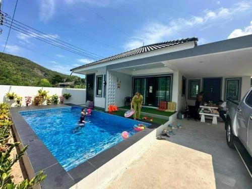 Sattahip Villa | Beautiful Tai Chon Pool Villa: 4-Star Family Getaway