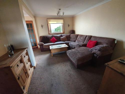 Benbecula Apartment | Child-Friendly Retreat at Taigh nam Piobaireach, Rated 8.8