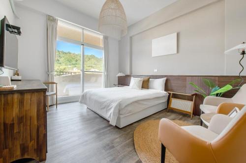 Taitung House | Delightful H& Yu Krung Style Inn – Family-Friendly Retreat