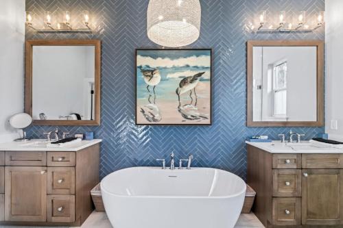 Jacksonville Beach House | Elegant Taj Duval with Pool, Spa & Pet-Friendly Amenities
