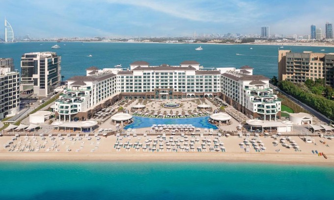 Palm Jumeirah Resort | Discover Taj Exotica Resort & Spa: Beachfront Bliss Awaits