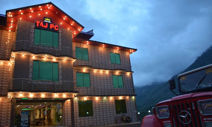 Azad Kashmir Hotel | Discover Taj Pearl Continental Hotel: Family-Friendly Retreat