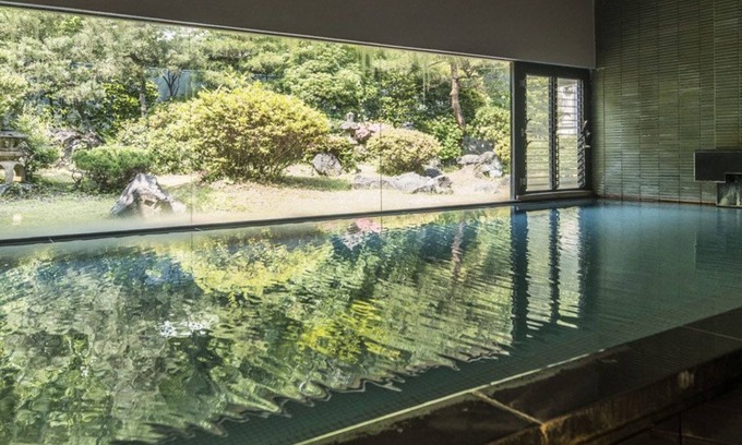 Atsumi House | Relaxing Retreat at Takamiya Bettei KUON with Hot Tub