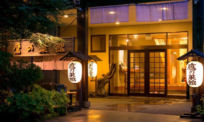 Takanosu Onsen Hotel | Relax at Takanosukan: 4-Star Stay with Hot Tub & Family-Friendly
