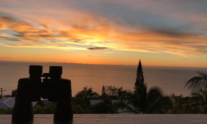 Kona Paradise House | Unforgettable Oceanfront Escape with Beautiful Views!