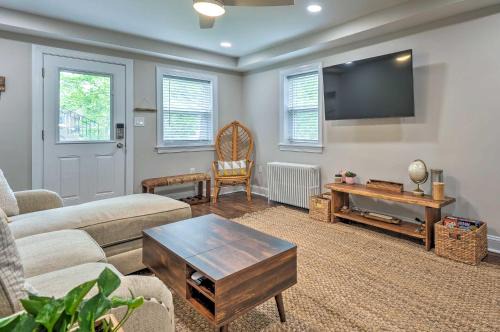 Takoma Park Apartment | Inviting Takoma Park Apt with Hot Tub & Fire Pit Near DC