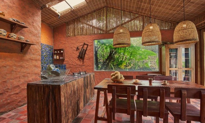 Sa Pa House | Top-Rated Talacà Homestay with Hot Tub & Family Amenities