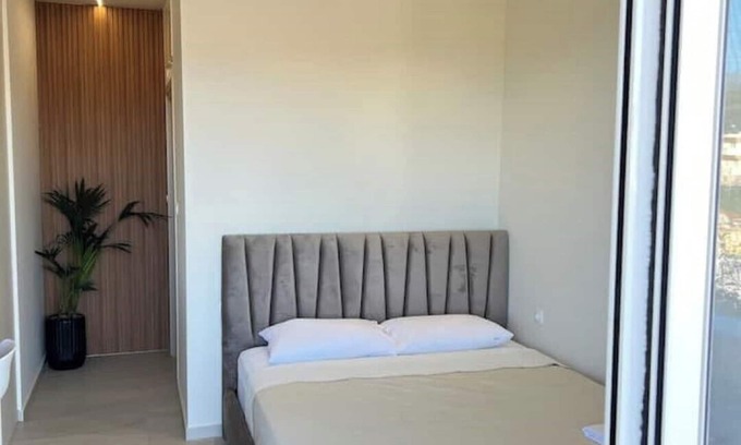 Kalo Chorio Apartment | Cozy Talakya Sea View Apartment for Family Getaways