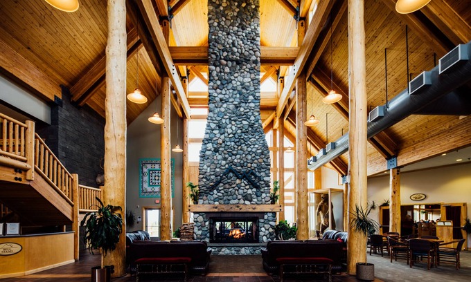 Talkeetna Hotel | Experience Talkeetna Alaskan Lodge: Wheelchair Accessible Stay