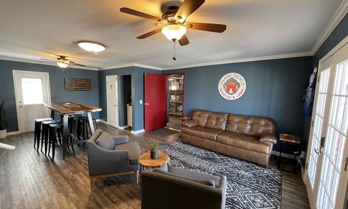 Middle Valley Cabin | Explore Talkin Tackle Outfitter and Lodge: Family-Friendly Retreat