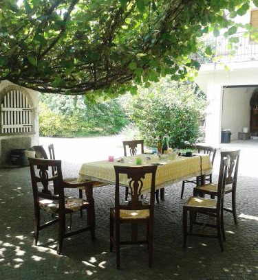 Invorio Apartment | Oceanfront Escape at Talonno il frutteto – Guest Rated 9.5