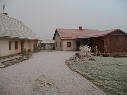 Talsi House | Pet-Friendly Talsu Pirtiņa Vijoles: Rated 9.4/10 Stay