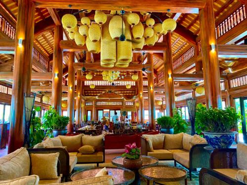 Hoa Lu Resort | Relax at Tam Coc La Montagne Resort & Spa in Ninh Binh
