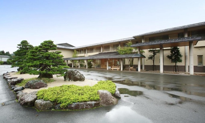 Okuizumo-cho Hotel | Relaxing Retreat at Tamamine Sanso with Hot Tub & Breakfast