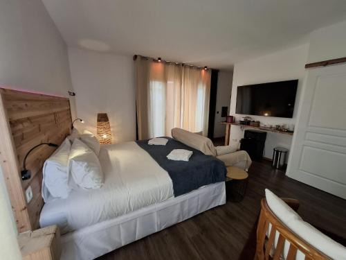 La Plaine des Cafres Hotel | Premier Tamar'Inn: 10/10 Rating with Hot Tub & Breakfast