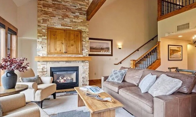 Tamarack Condo | Lake View Retreat Condo at The Lodge: Pool & Spa Amenities