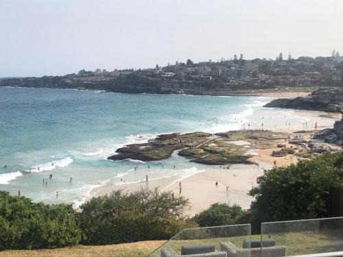 Tamarama Apartment | Beachfront Tamarama Apartment on Bondi to Bronte Walk