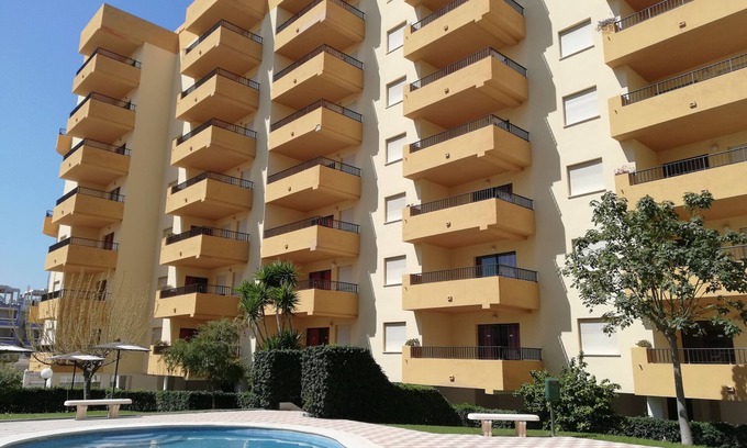 Xeraco Beach Apartment | Family-Friendly Tamaris Playa with Oceanfront Views