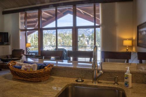 Purgatory House | Outstanding Tamarron Gambel Oak 745 with Private Pool