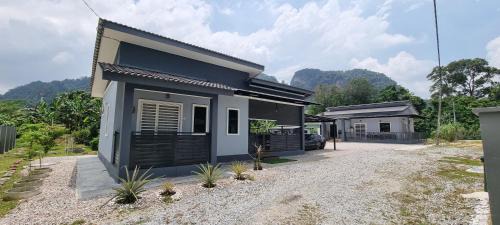 Hulu Kinta Ski Chalet | Unforgettable Tambun Hillview Cottage: Rated 10/10 Stay
