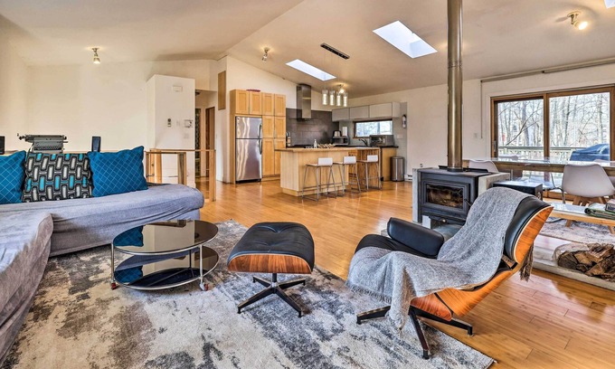 Tamiment House | Pet-Friendly Tamiment Home: 4 Mi to Bushkill Falls