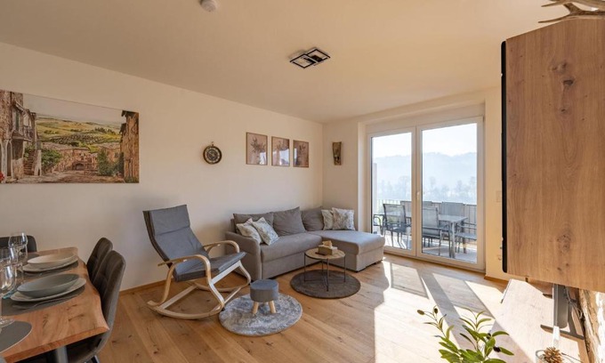 Ottendorf Apartment | TAMLiving Countryside 2BR Küche