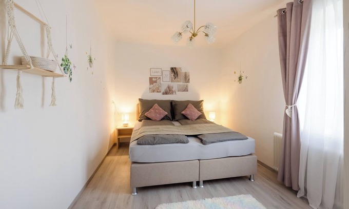 Trofaiach House | Comfortable 3BR Retreat with Wifi & Spa in Tamliving