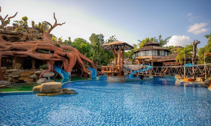 Rayong Hotel | Relax at Tamnanpar Resort: 5-Star Oceanfront Getaway