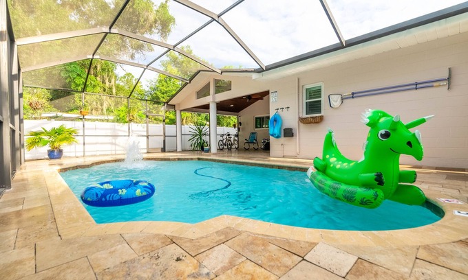 Carrollwood House | Top-Rated Tampa Oasis with Heated Pool & Ideal Location