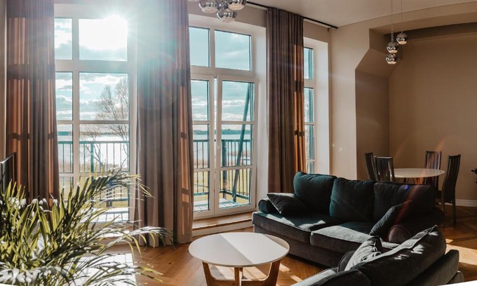 Voru Apartment | Family-Friendly Tamula Sunset Apartment - Guest Rated 9.8