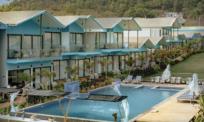 Ashvem Hotel | Tan-N-Sand