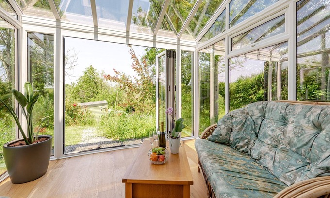 Narberth Cottage | Comfortable 2-Bedroom Stay in Llanmill with Ocean Views
