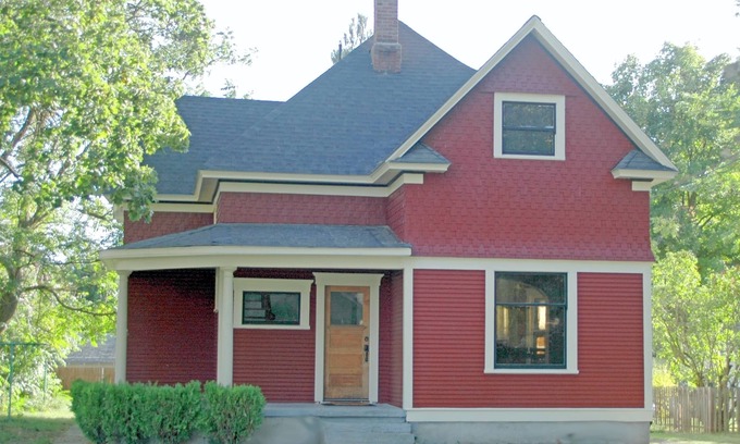Walla Walla East House | Inviting Tandem House Walla Walla - Your Perfect Getaway!