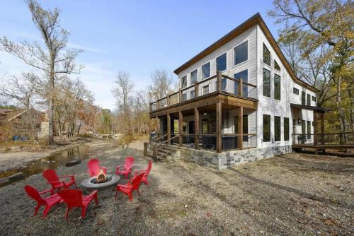 Broken Bow House | Tanglewood