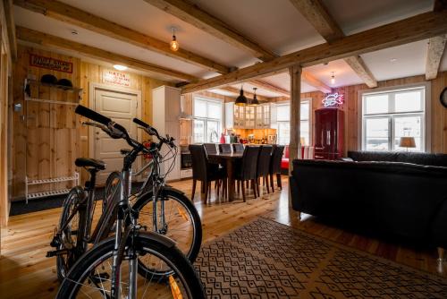 Isafjordur Apartment | Top-Rated Tangs: Family-Friendly Stay with Perfect Score