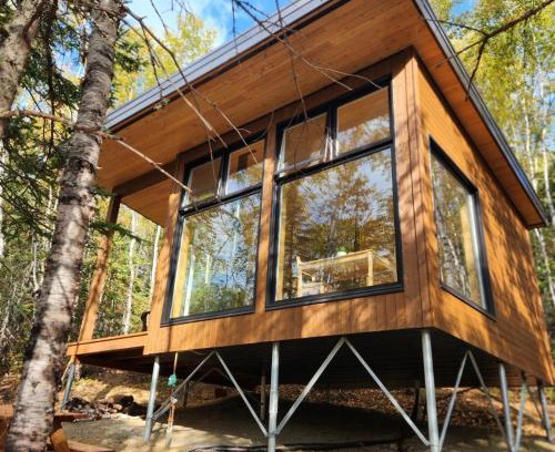Baie-St-Paul Ski Chalet | Pet-Friendly Tanières MicroChalets in Beautiful Charlevoix