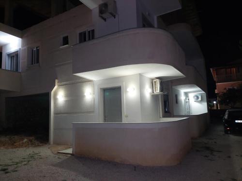 Ksamil House | TANI's GUESTHOUSE 2