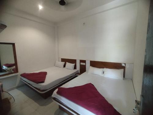 Omkareshwar Hotel | Tanisha inn